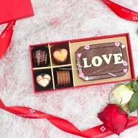 Love Chocolate Gift Box